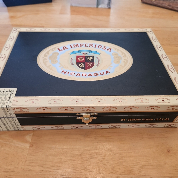 Cigar Boxes - Picture 4 of 11